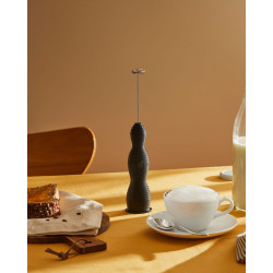 Espumador de leche Alessi Pulcina | Diseño italiano y espuma perfecta