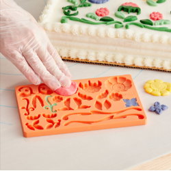 Molde de silicona Wilton encaje | Fondant y pasta de goma – 23 cavidades