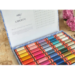 Aurifil X Liberty – Colección de 45 hilos de algodón 50wt | Edición limitada