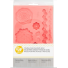 Molde de silicona Wilton flores y hojas | Fondant y pasta de goma – 11 cavidades