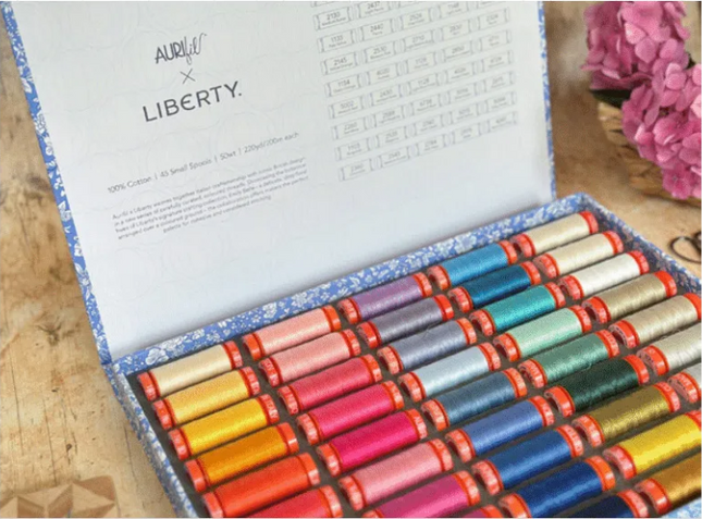 Liberty- Caja coleccionista set 45 bobinas