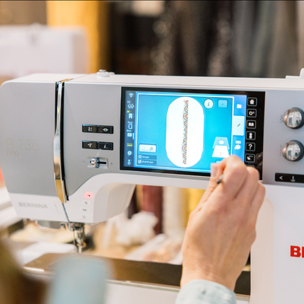 Bernina -BERNINA 735 PRO con unidad de bordado